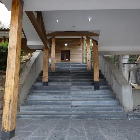 Kyomu Velilla del Rio Carrion